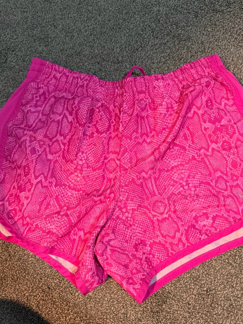 High-Performance Women's Athletic Shorts in Hot Pink Snake Print